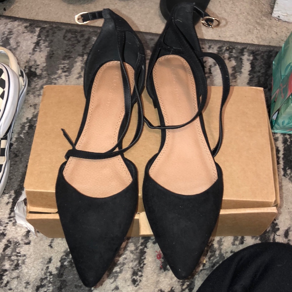 COPY - POINTED BLACK FLATS